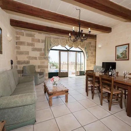 3 Bedroom Farmhouse With Private Pool & Views In Gozo Nadur