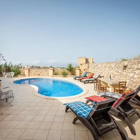 3 Bedroom Farmhouse With Private Pool & Views In Gozo Apartamento Nadur