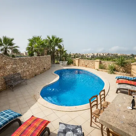 3 Bedroom Farmhouse With Private Pool & Views In Gozo * Nadur